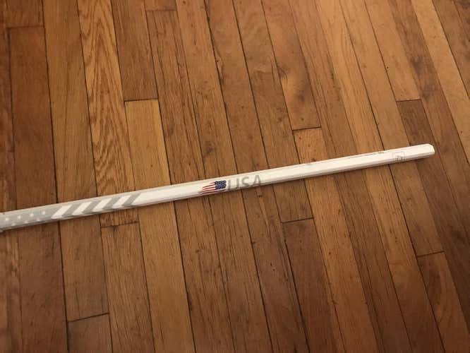 like new ecd USA limited edition carbon pro