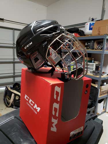 CCM Fitlite 3DS Helmet