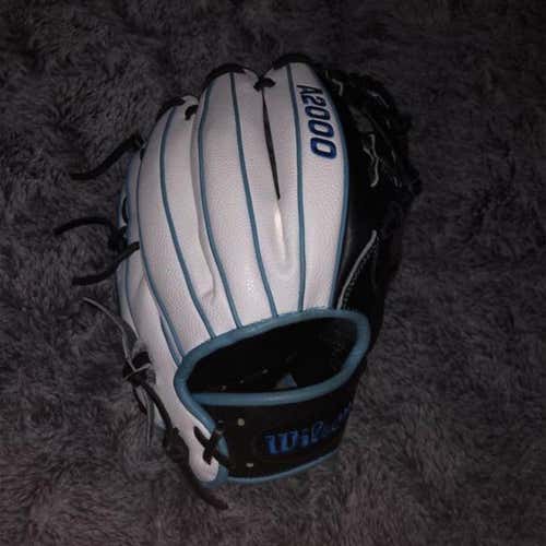 Wilson Glove Of The Month