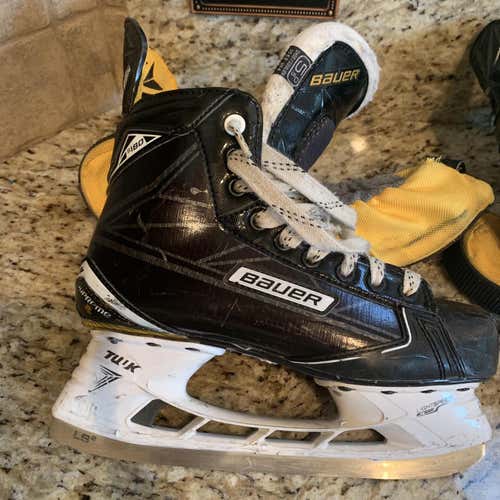 Bauer Supreme S180 Hockey Skates Junior Size 5.5 S180