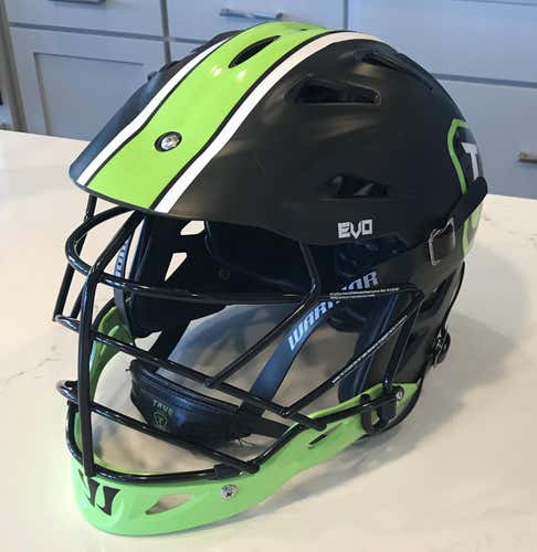 Warrior Evo Helmet Adult - Nearly New