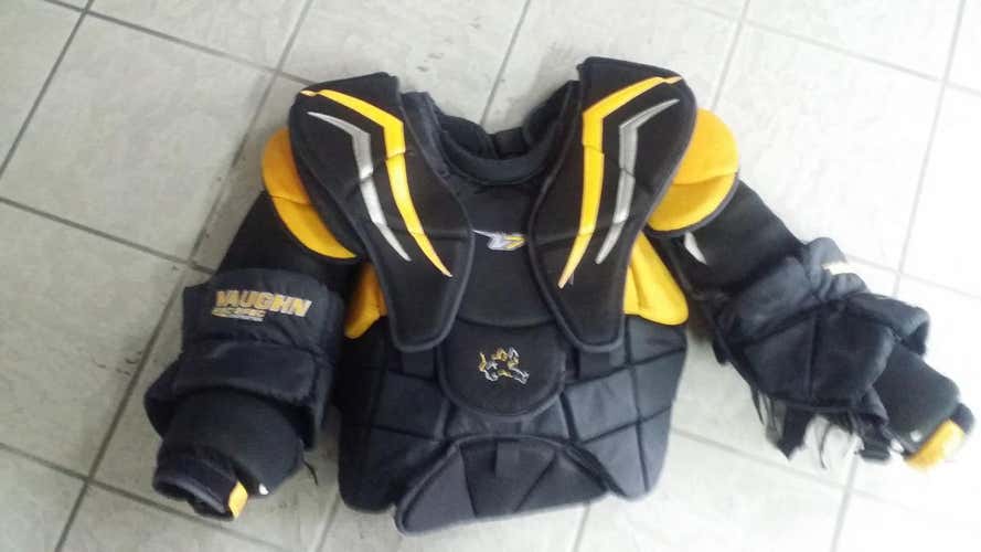 Vaughn Ventus SLR Pro Carbon chest protector
