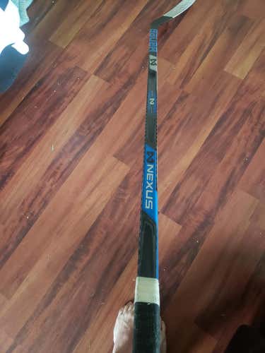 Bauer Nexus 1N Hockey Stick Righty Mid Senior Pro Stock