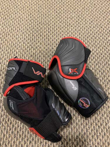 New Bauer Vapor 1x Lite Elbow Pads Senior
