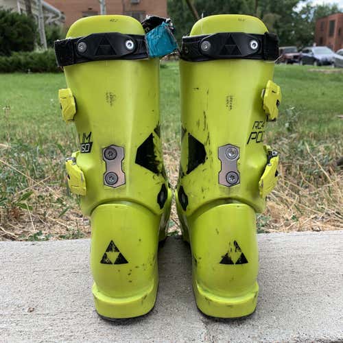 WC Race Room Fischer Ski Boots