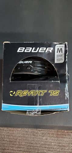 New Bauer Re-Akt 75 Helmet Adult M