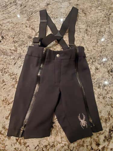 Spyder Junior Training Shorts Size 8