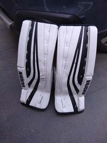 New Vaughn Goalie Leg Pads Youth