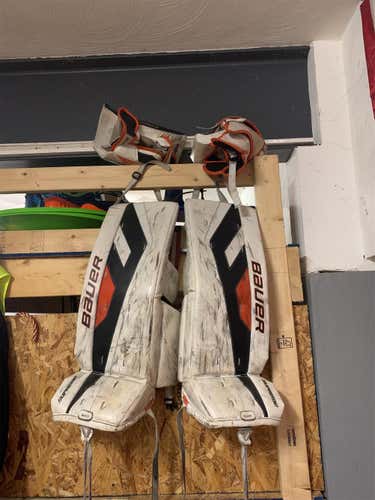 Supreme one.7 Goalie Leg Pads Junior