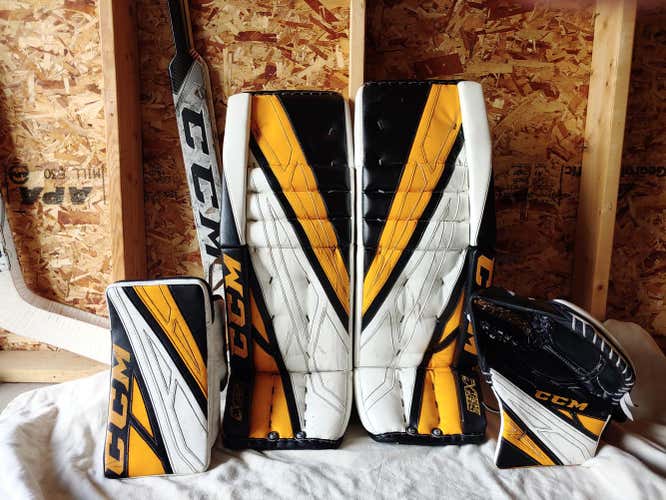 CCM Extreme Flex 4 Goalie Full Set Regular Senior Pro Stock
