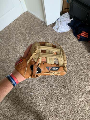 Louisville Slugger Pro Flare 12in