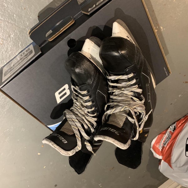 Supreme 150 Hockey Skates Senior Size 9.5