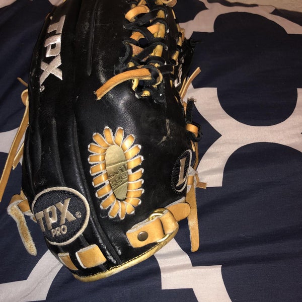 New TPX Baseball Glove Adult