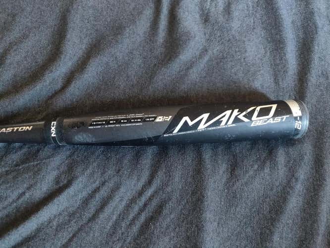 2014 Easton Mako Beast Bat