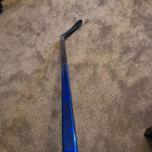New Nexus 2N Pro Hockey Stick Intermediate
