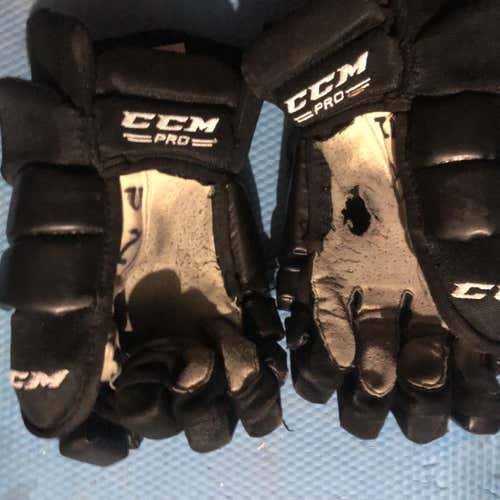 CCM Gloves @ Dangler29549