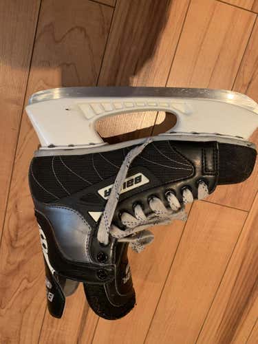 Bauer Supreme Hockey Skates Senior Size 7.5