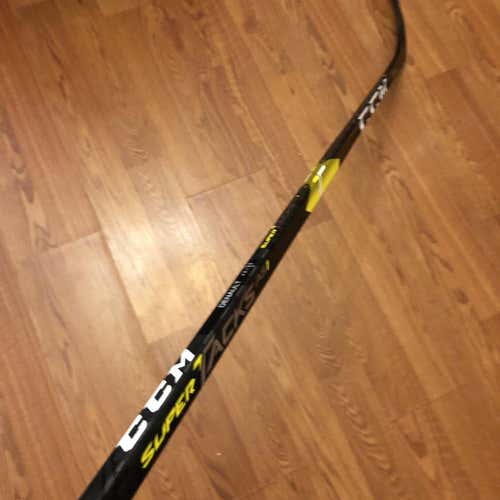 Super Tacks AS1 Hockey Stick Righty Mid Senior Pro Stock