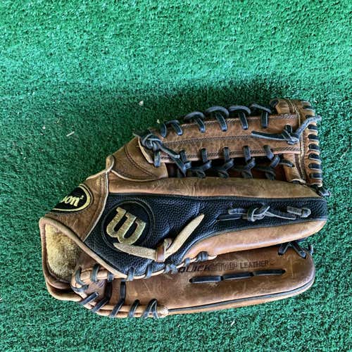 Used A2000 Baseball Glove Adult