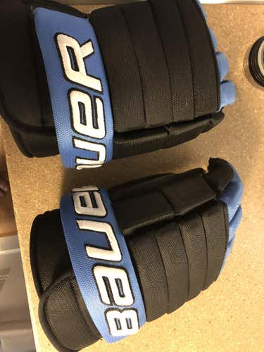 Victory Honda Team Issued New Bauer Classic 4-Roll Gloves Senior