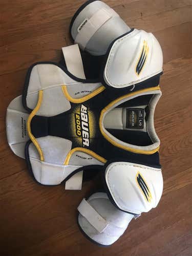 Bauer Shoulder Pads Senior