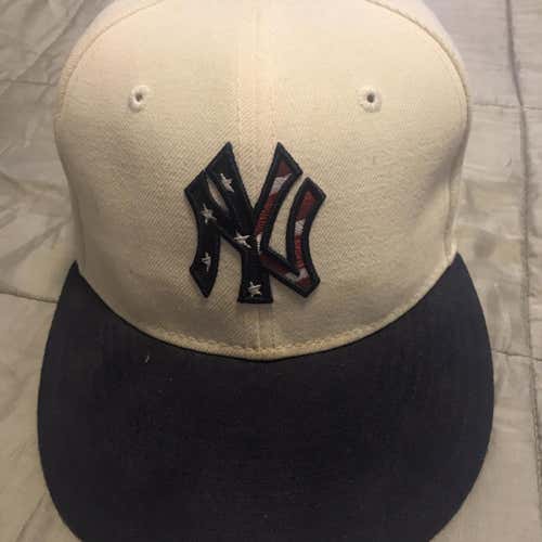 NY Yankees New Era Hats (7 1/4 & 7 3/8)