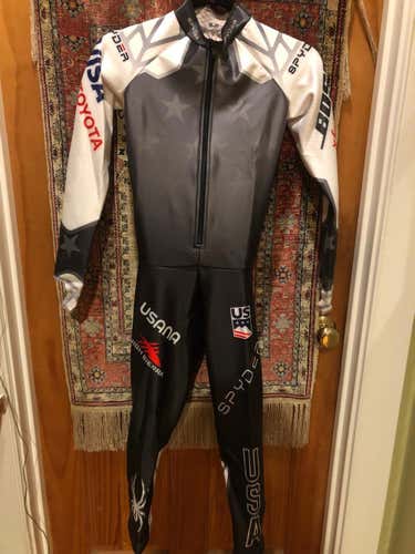 Brand New 2019 Spyder Speed Suit (small)