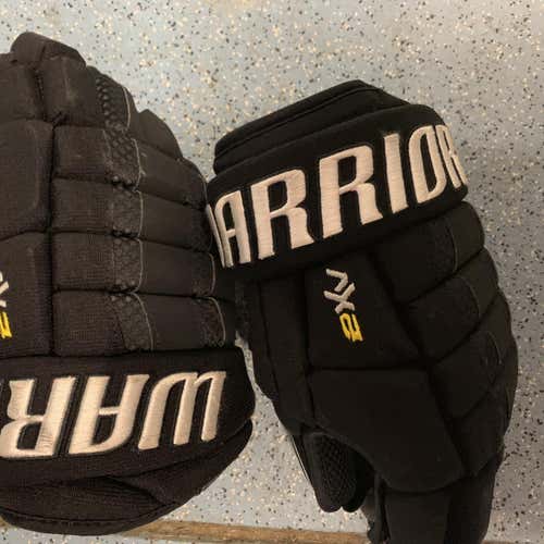 Dynasty AX2 Gloves Junior