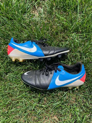 nike ctr360 maestri iii