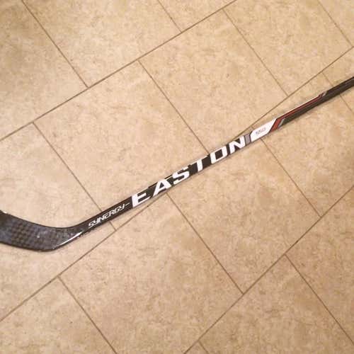 Easton Synergy 550 Righty Mid Intermediate E3