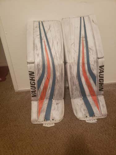 Vaughn Epic 8600 Goalie Leg Pads Senior