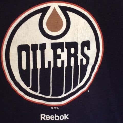 2 shirt bundle Edmonton Oilers Shirts Adult XL & XXL