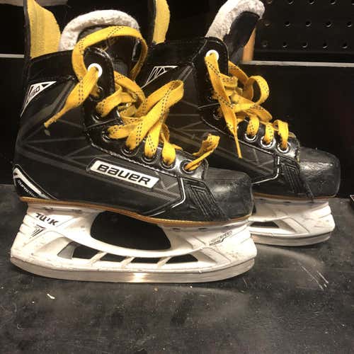 Supreme 160 Hockey Skates Junior Size 1.5