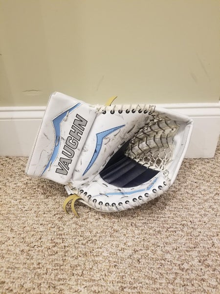 Vaughn Vision 5500 Goalie Glove Maine Return