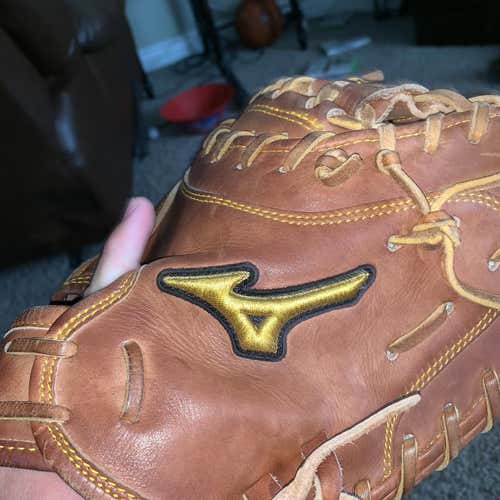 Mizuno Pro Limited Catchers Mitt