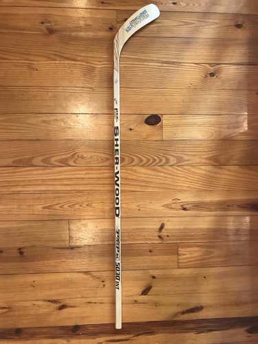 Sher-Wood 5030 Feather-Lite Hockey Stick Lefty Mid Intermediate