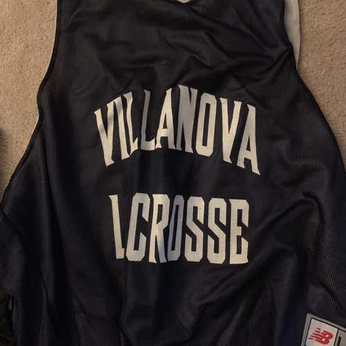 Villanova Lax Pinnie