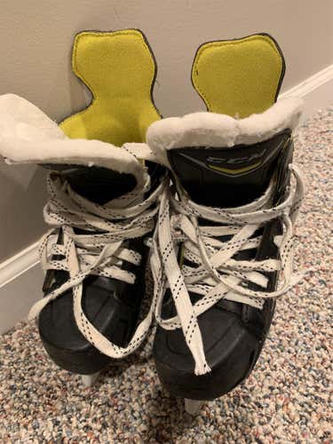 Tacks 4092 Hockey Skates Youth Size 13.5