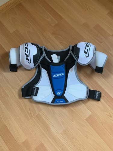 New never worn CCM U+ CL Shoulder Pads Senior