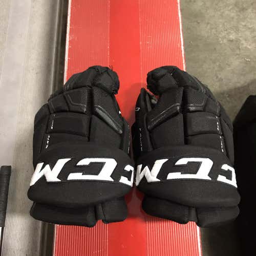Qlt Gloves Senior