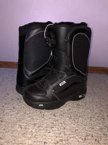 New Encore Snowboard Boots