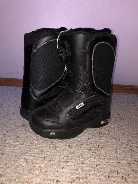 New Encore Snowboard Boots