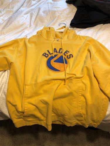 Saskatoon Blades Retro Hoodie