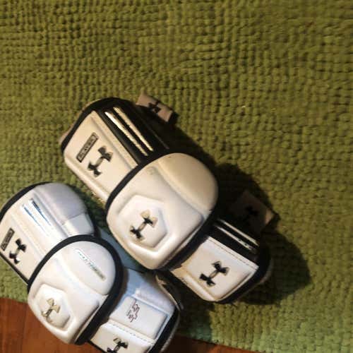 Under Armour Arm Pads