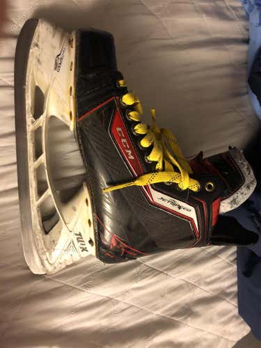CCM Hockey Skates Senior  Size 8.5
