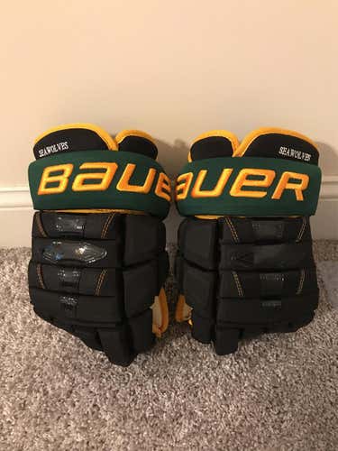 New Nexus 1N Gloves Senior Pro Stock