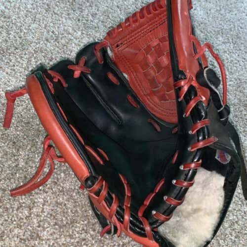 Nokona Baseball Glove