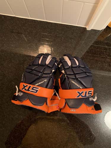 New Surgeon 700 Lacrosse Gloves Utica College