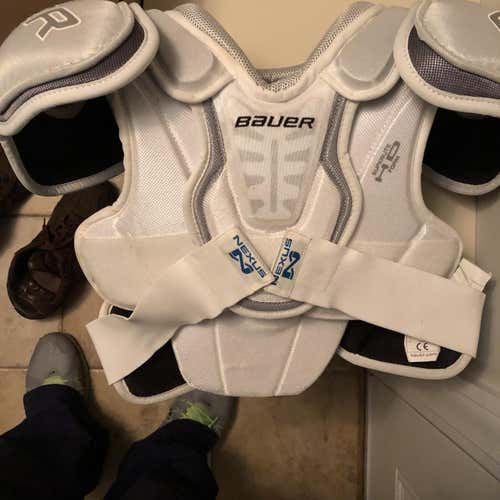 Nexus 1N Shoulder Pads Senior