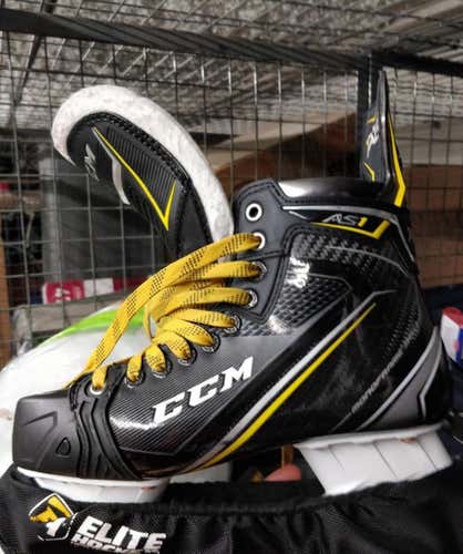 CCM Super Tacks AS1 Hockey Skates Senior Size 7
